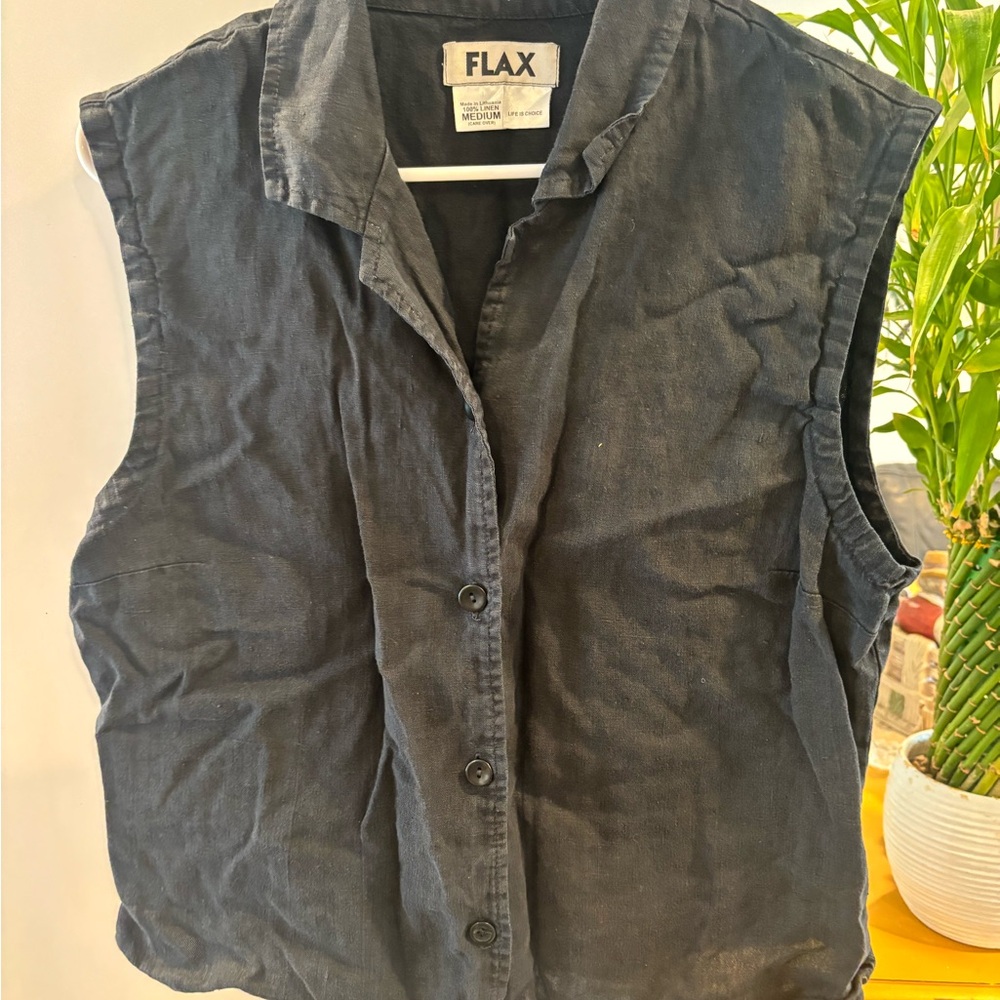 Flax Black Sleeveless Button-Up Tank Top